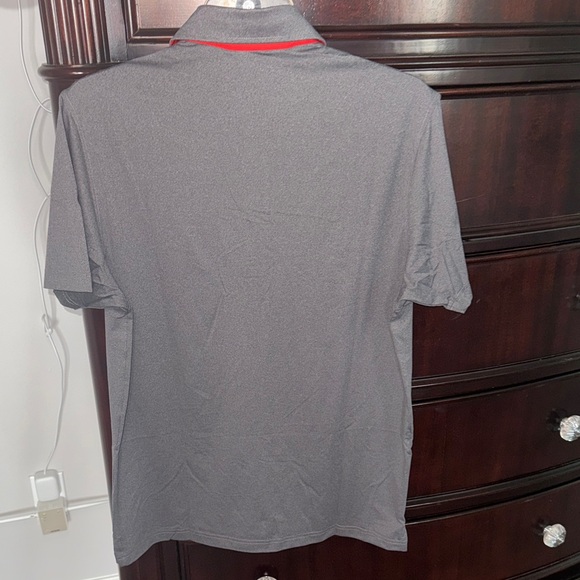 Brand new AMG Driving Academy shirt - Picture 5 of 5